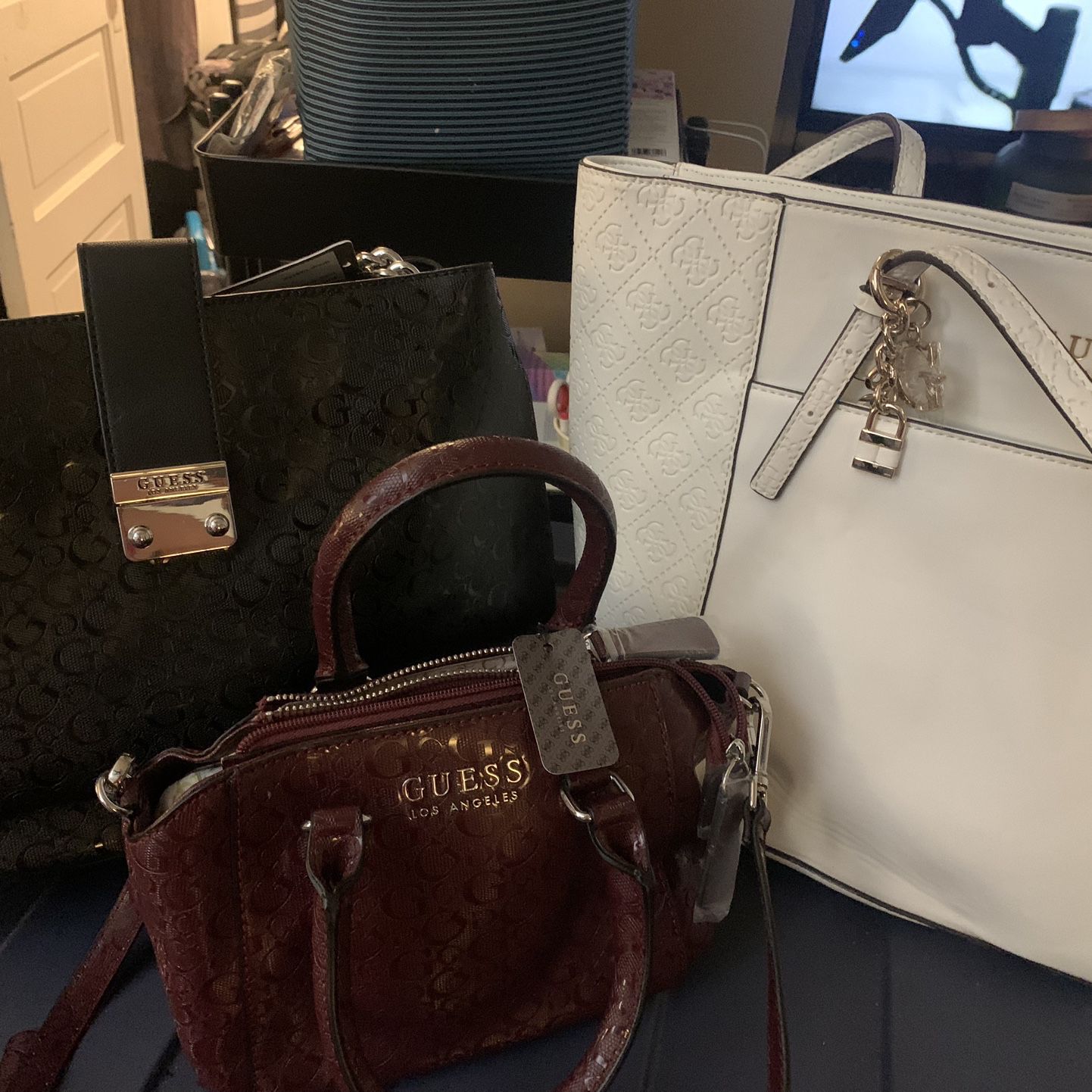 Guess Bags for Sale in Dallas, TX - OfferUp