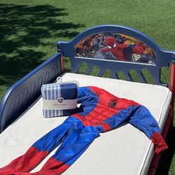 Toddler Spider-Man Bed (5 pc Set)