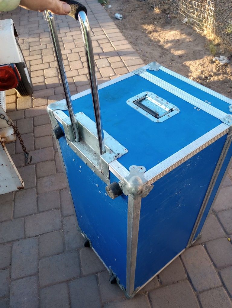Hard Case On Wheels Flight Case