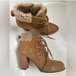 UGG Ankle Boots 