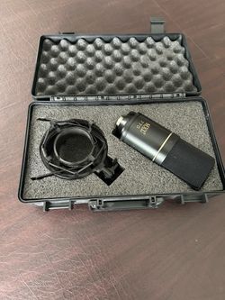 MXL 770 microphone