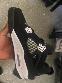 Jordan 4
