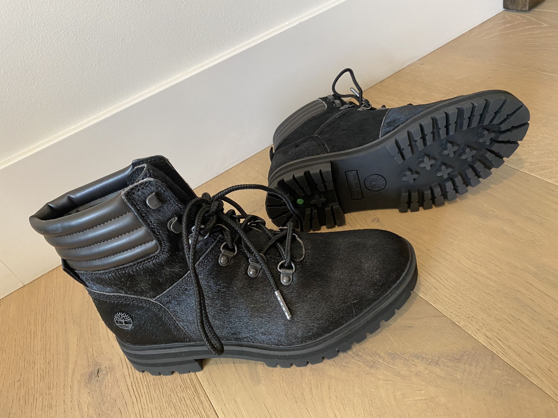 Timberland Women’s Faux Fur Boot 