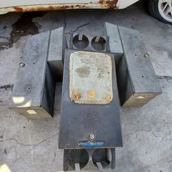 BRONCO/ JEEP/ BLAZER OFF ROAD LOCK BOXES!!! WITH KEY!!175$