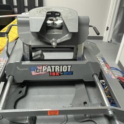 B&W Patriot 5th Wheel Trailer Hitch w/ Slider - Dual Jaw - 18,000 lbs Part Number: BWRVK3270
