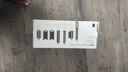 Dyson airwrap
