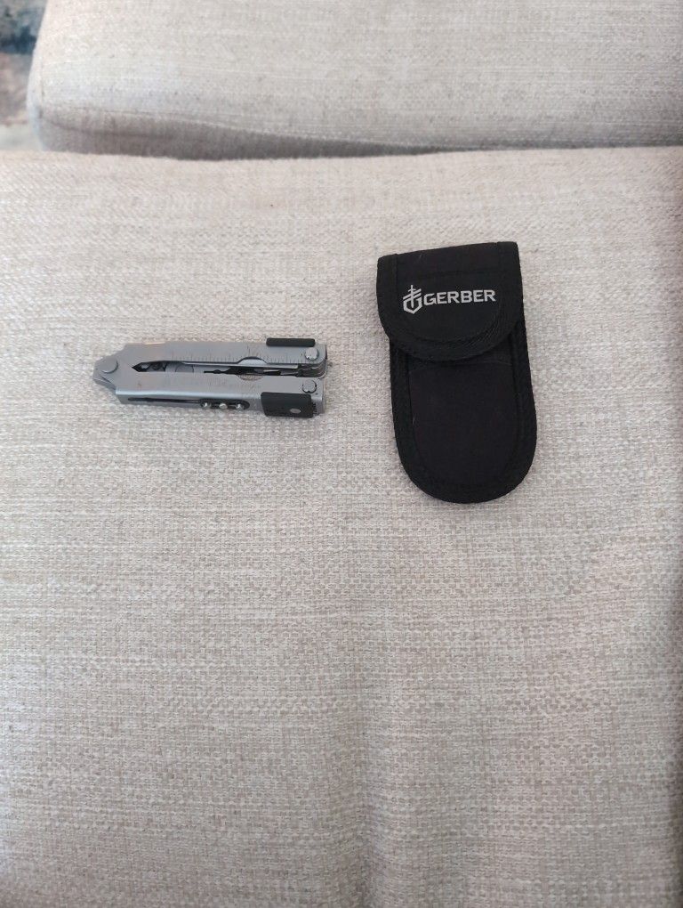 Gerber Multi tool MultiPlier. Good Condition