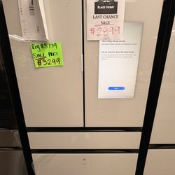 Samsung Bespoke Family Hub White Glass Refrigerator 