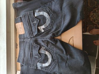 True Religion – Section Straight | Size 28 | Dark Wash Gray