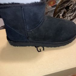 Ugg Short Boots Black Size 5, 6 & 7