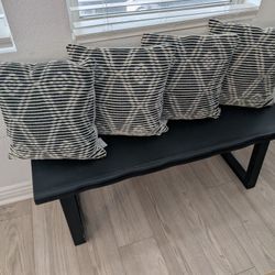 bench with pillows