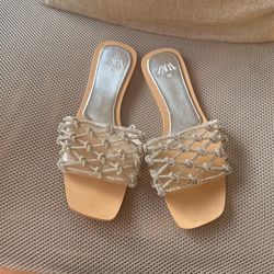 Zara Slide 