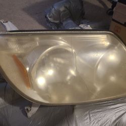 Headlight Toyota 4runner 2005