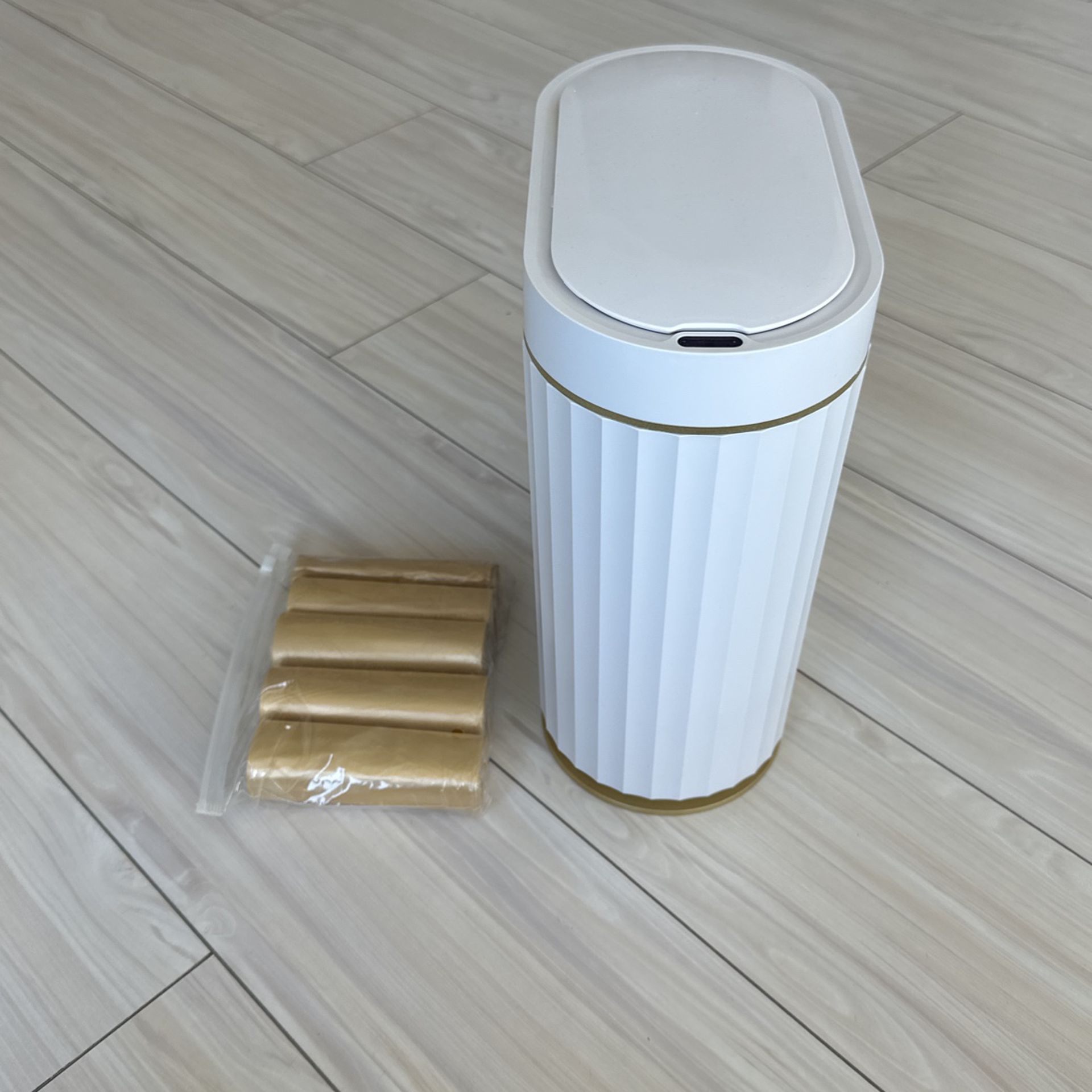 Automatic Trash Can - White/Gold