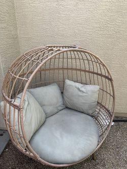Egg shaped wicker chair