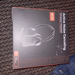 Noise Cancelling Headphones 