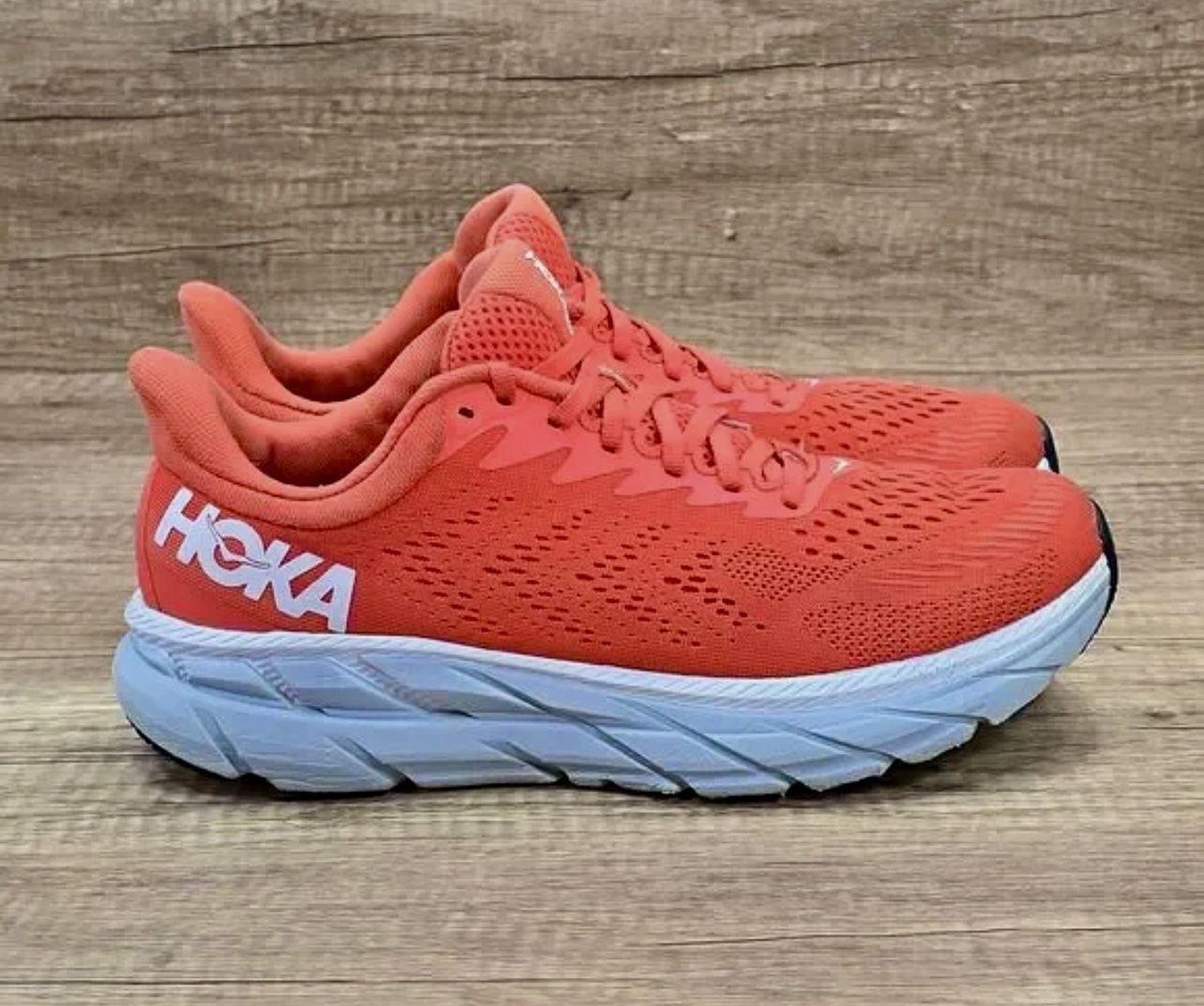 Hoka One One Clifton
