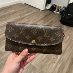Louis vuitton  wallet 