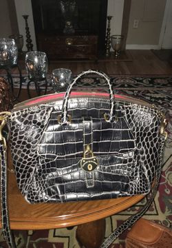 Dooney & Bourke purse