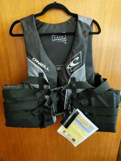 O'Reilly Men's supervise USCG approved life vest