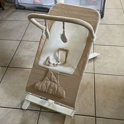 Baby bouncer chair