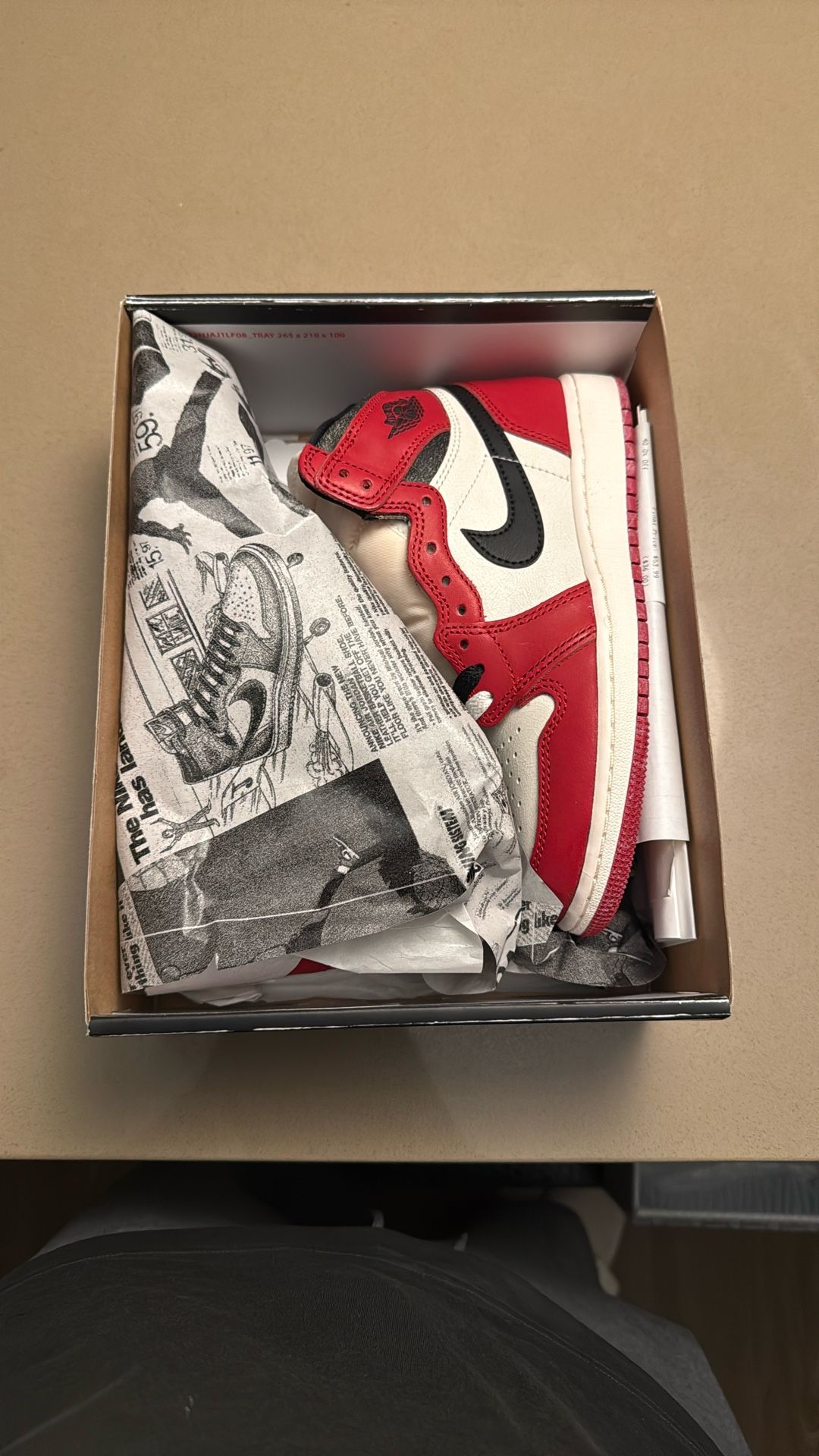 Jordan 1 Chicago Lost and Found Size 4Y