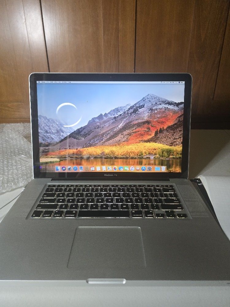 macbook pro 2011 15 inch