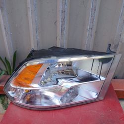 2009-2018 Dodge Ram Passenger Headlight Used Oem