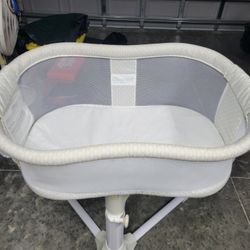 Halo Bassinest Swivel Sleeper