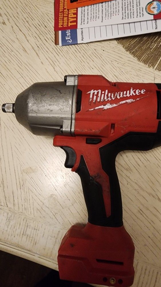 Milwaukee M18 18-Volt Lithium-Ion Brushless 1/2 in. Used High Torque Impact Wrench with Friction Ring Tool-Only