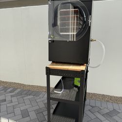 Harvest Right Medium (4 Tray) Black Home Freeze Dryer