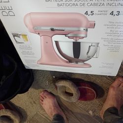 kitchen Aid Mixer 