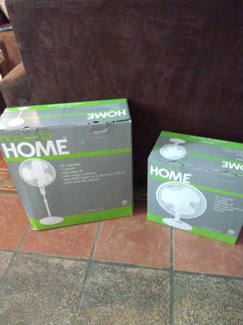 Both New Fans $55 Price Firme. Los Ventiladores Nuevos Uno De Pedestal Y Otro Para Mesa Precio Firmes 