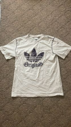 Adidas shirt purple details
