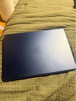 MacBook Neo Indigo 256gb 8GB Ram