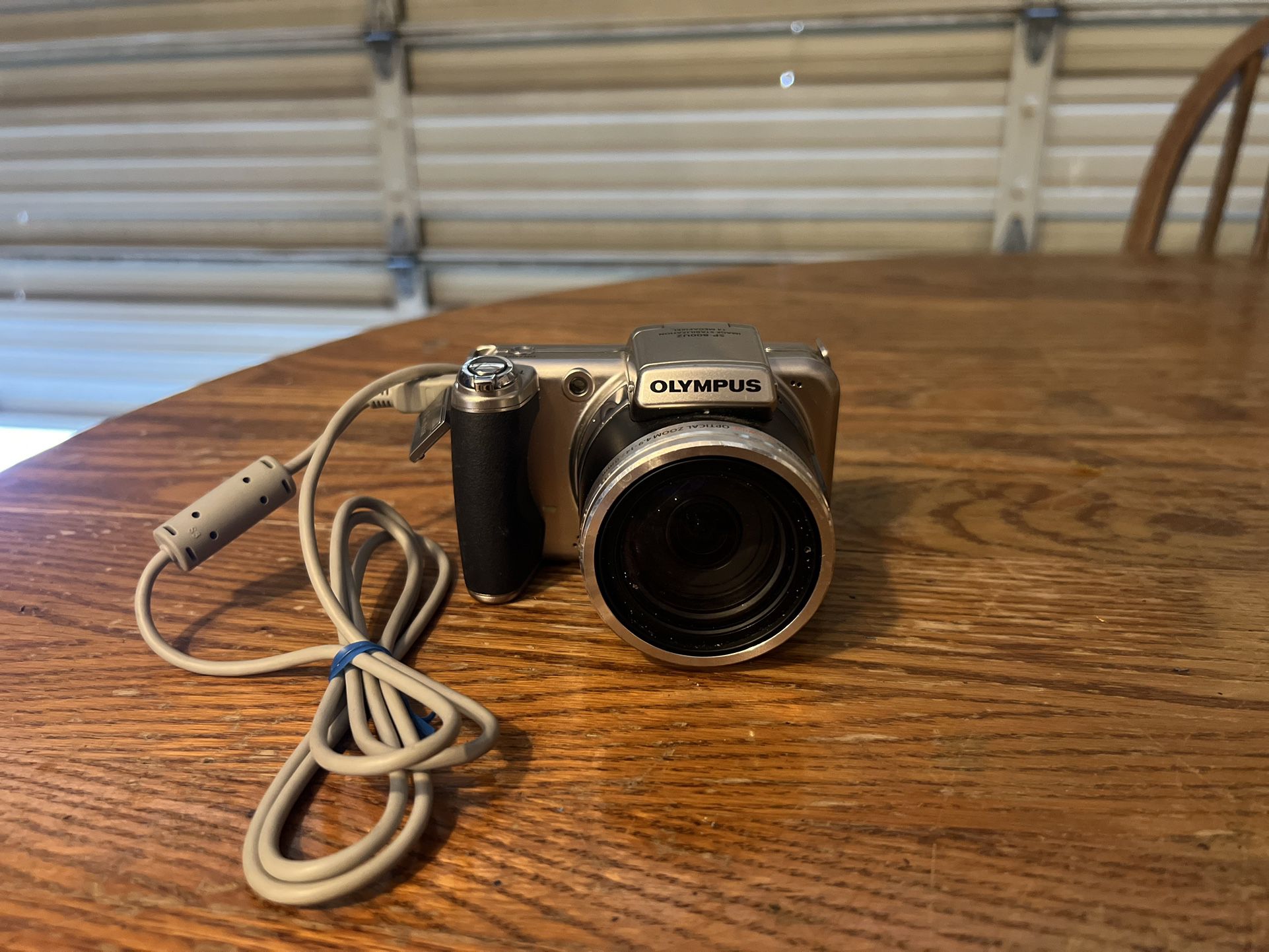 Olympus SP-800Uz 14MP Camera 