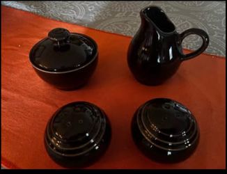Salt and pepper and creamer and sugar set