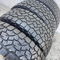 285 75 18 Vendo Un Seth De Llantas De La Marca Toyo Open Contry