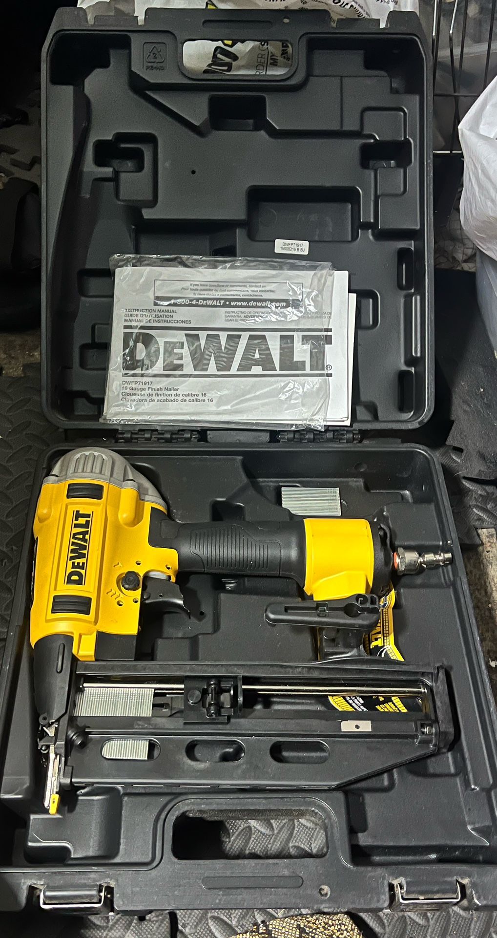 Dewalt 16 Gauge Finish Nailer