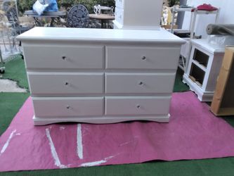 6 drawer wood dresser