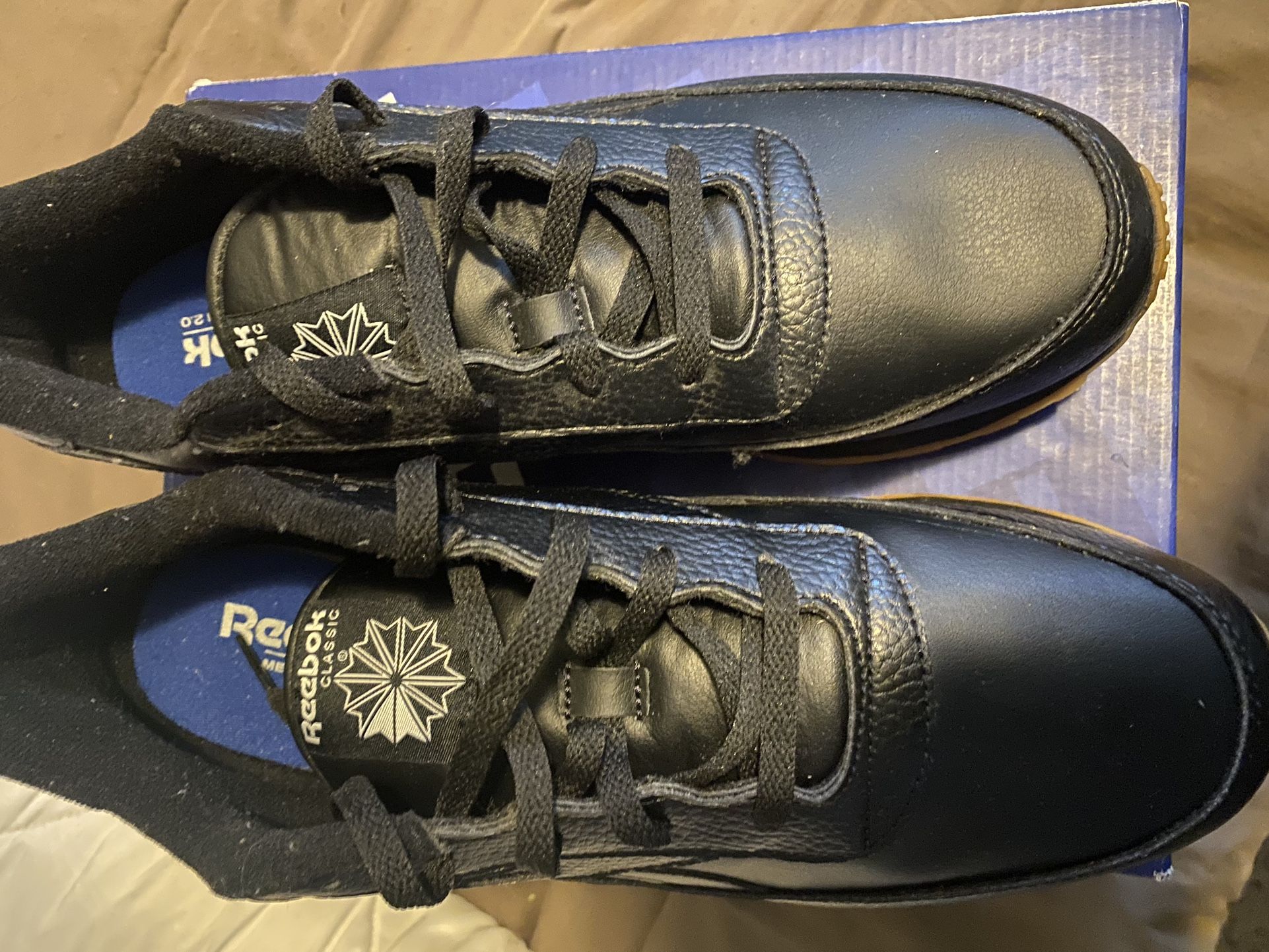 Reebok Classic Gum Bottom New Condition