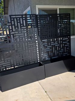 Metal planter box trellis privacy screen black raised garden bed