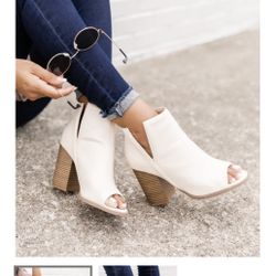 BRAND NEW- High Heels Pink Lily Size 7.5