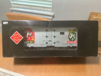 Aristo Craft Trains 7-Up Boxcar