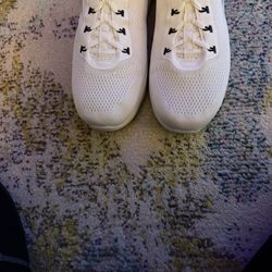 Skechers Tennis Shoes