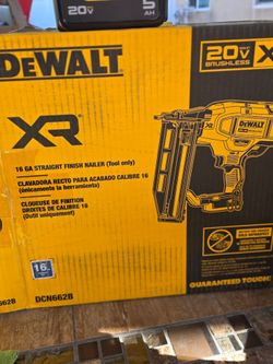 20v max xr lithium ion electric cordless 16 gauge angled finishing nailer.
