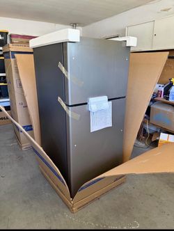 NEW GE 19.2 cu. ft. Top Freezer Refrigerator in Slate, Fingerprint Resistant, Garage Ready