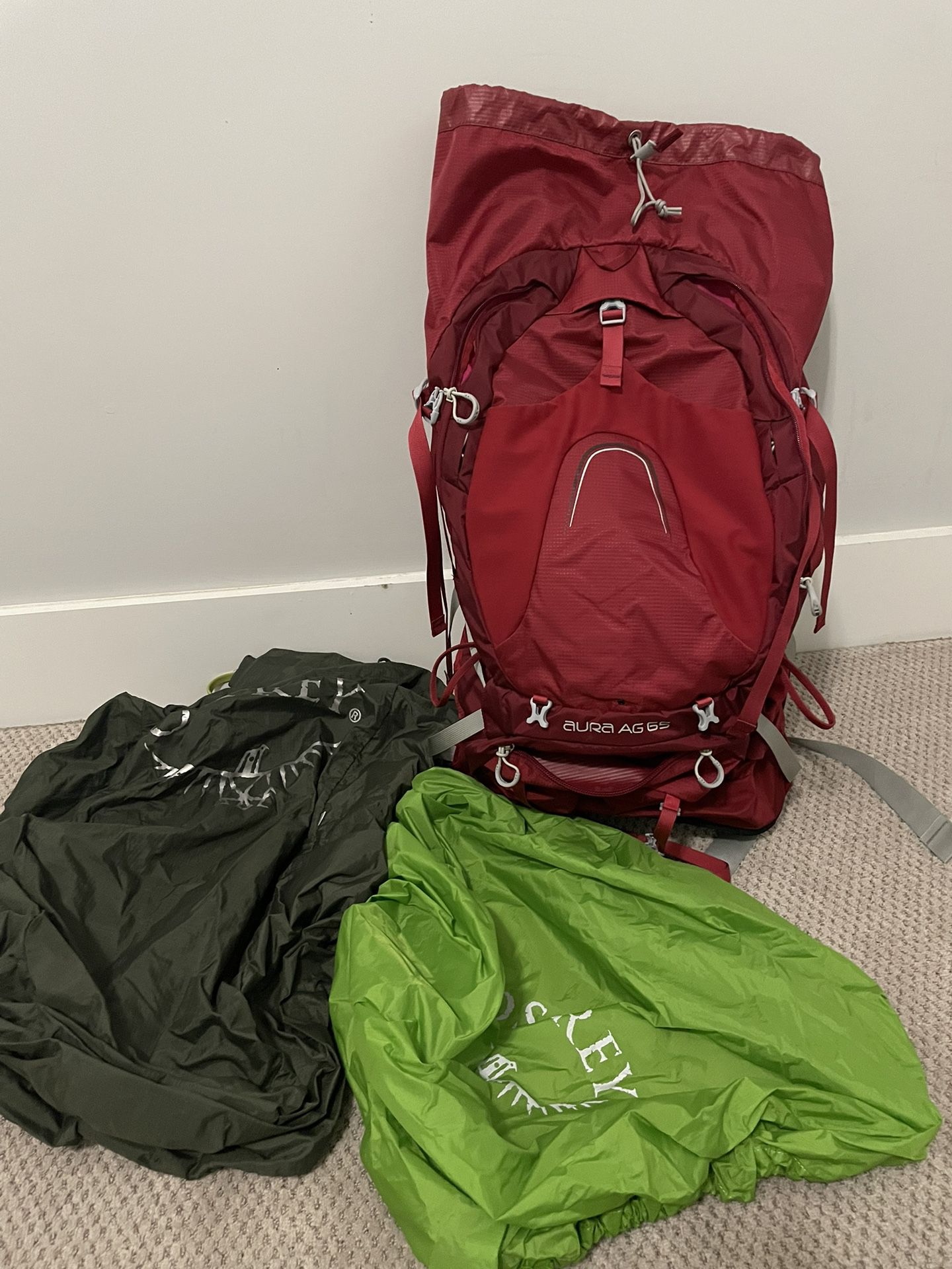 Women’s Osprey 65L Travel Backpack