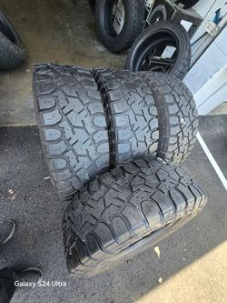4 uswd tires Lt35x12.50r18 TBB TIRES $200.00
FIRM PRICE, FIRM PRICE 
PLEASE DON'T ASK FOR DICOUNT
POR FAVOR NO PREGUNTE POR DESCUENTO
