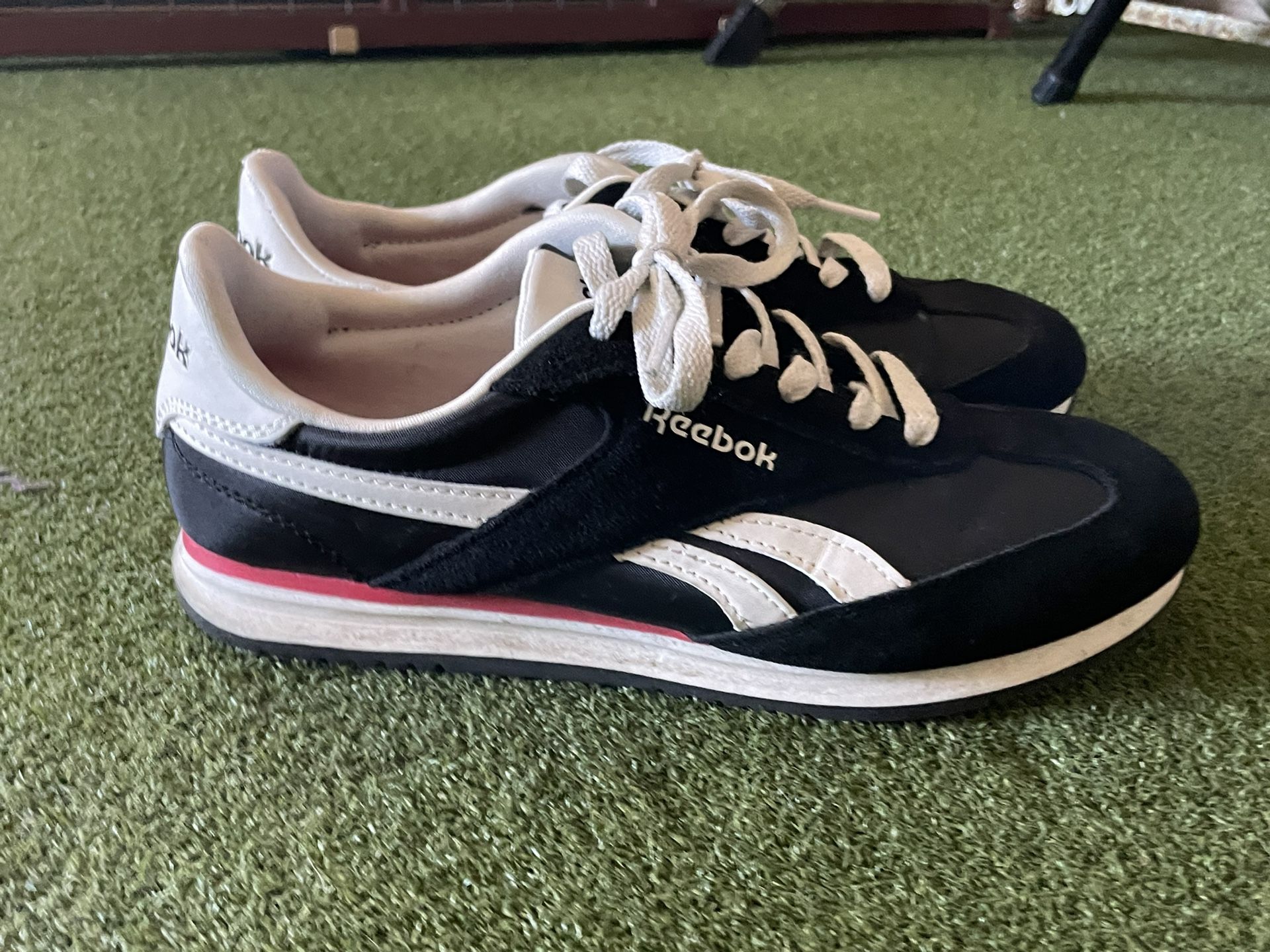 Reebok Women’s Shoes Size 8